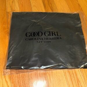 FREE Carolina Herrera Good Girl tote bag🖤🖤